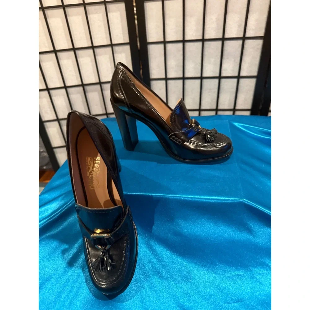 Salvatore Ferragamo Black Patent Leather Tassel Loafer Pumps 9.5B Made in Italy
